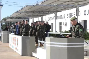 EASA homenageia veteranos em cerimônia militar em Cruz Alta