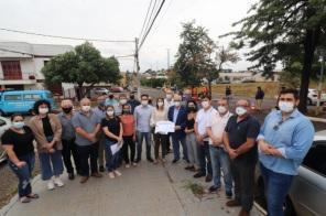 Prefeita assina ordem de serviço para pavimentação da Av. Plácido de Castro