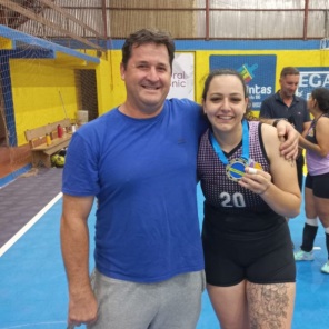 3ºTORNEIO MUNICIPAL DE VÔLEI FEMININO> Gurias do Vôlei vence o torneio