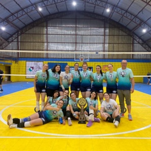 3ºTORNEIO MUNICIPAL DE VÔLEI FEMININO> Gurias do Vôlei vence o torneio