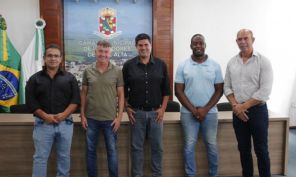 Frente Parlamentar entrega parecer técnico sobre a COHAB à Prefeita Paula