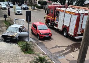 Incêndio em veículo mobiliza Bombeiros na General Felipe Portinho no Centro