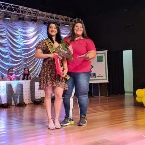 Luiza de Oliveira é escolhida a Mais Bela Comunitária de Cruz Alta
