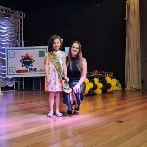 Luiza de Oliveira é escolhida a Mais Bela Comunitária de Cruz Alta