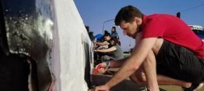 Pintura das muretas do viaduto da Lomba é finalizada 