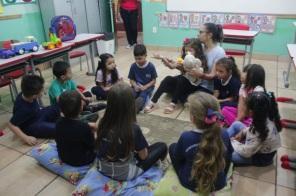 Escolas recepcionam alunos no 1º dia de aulas da rede municipal de ensino
