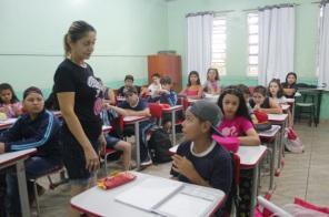 Escolas recepcionam alunos no 1º dia de aulas da rede municipal de ensino