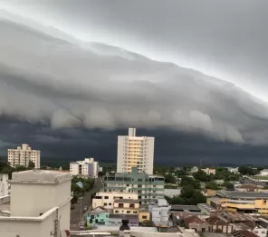 CRUZ ALTA | Rajadas de até 83 km/h atingem município e deixam bairros sem luz