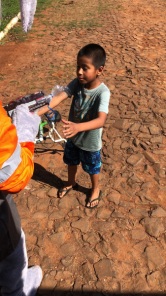 Páscoa Solidária leva alegria a crianças do Bairro Progresso em Cruz Alta