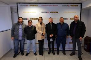 Prefeita Paula visita instalações da empresa Rodofort Guerra em Caxias do Sul