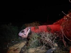 Três pessoas morrem em acidente entre cinco carros e um caminhão na RS-153