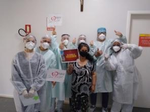 Mais dois pacientes recuperados da Covid-19 recebem alta hospitalar no HSVP