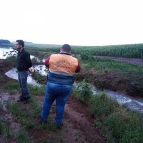 ÁREAS DE RISCO: Defesa Civil monitora barragem na localidade Fazenda Seival 