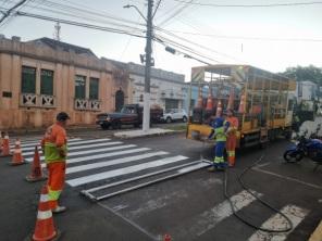 Empresa especializada segue melhorando a sinalização viária de Cruz Alta