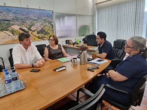 Prefeito de Panambi conhece programa de bolsas Jovens Brilhantes da Unicruz