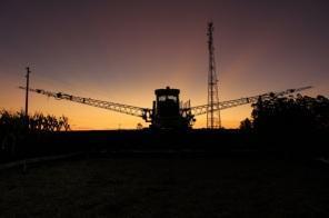 Tecnologia no campo: Iniciou a  9ª Noite de Campo da Sementes Aurora.