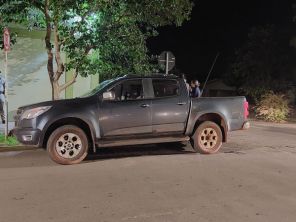 Caminhonete roubada na Unicruz é localizada abandonada em Cruz Alta