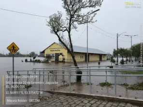 Chuva deixa 199 desalojados e causa estragos em 12 cidades do RS