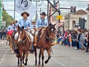 Cruz Alta celebrou o 20 de Setembro com um grande desfile farroupilha