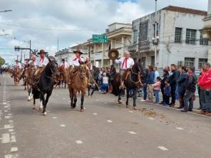 Cruz Alta celebrou o 20 de Setembro com um grande desfile farroupilha