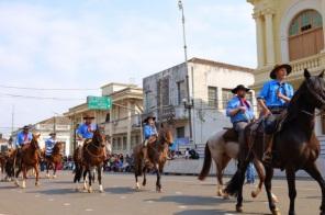 Cruz-Altenses celebram o 20 de Setembro com desfile solidário no feriado