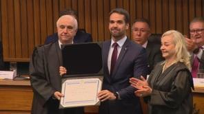 Eduardo Leite, Gabriel Souza, Mourão e deputados eleitos no RS são diplomados