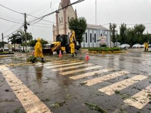 TEMPORAL: Pejuçara teve muitos estragos devido o vento na madrugada 