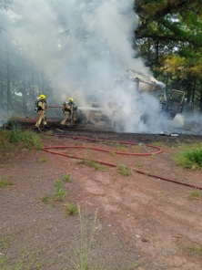 Incêndio destrói Caminhão em empresa às margens da BR-158 em Cruz Alta