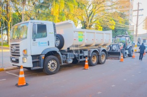 MÁQUINAS>Cruz Alta recebe novos veículos adquiridos com emendas parlamentares