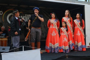 44ªCOXILHA> Mateada da Coxilha animou o Público na Praça Érico Veríssimo