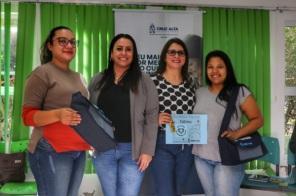 Os oito primeiros kits do Programa Meu Bebê em primeiro lugar foram entregues