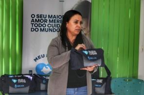 Os oito primeiros kits do Programa Meu Bebê em primeiro lugar foram entregues