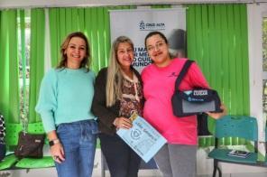 Os oito primeiros kits do Programa Meu Bebê em primeiro lugar foram entregues