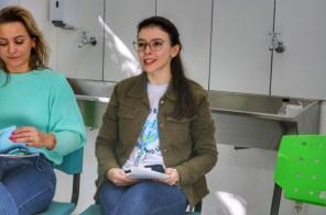 Os oito primeiros kits do Programa Meu Bebê em primeiro lugar foram entregues