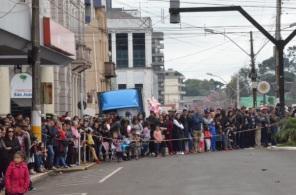 Cruz Alta teve desfile de 20 de setembro