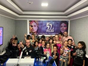 Estudantes do 4º ano da Escola Maria Bandarra visitam nossas emissoras