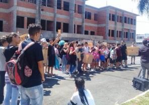 Comunidade Escolar reivindica celeridade nas obras do Margarida Pardelhas