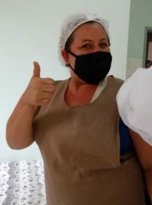 Idosos do Asilo Santo Antônio recebem 1ª dose da vacina contra a Covid-19