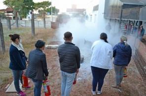 Bombeiros realizam capacitação de prevenção e combate a incêndios no HSVP