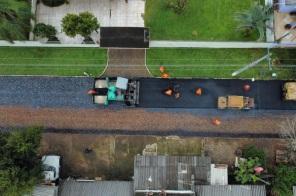 Bairro Brum II recebe investimentos em pavimentação asfáltica