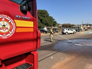 TRÂNSITO> Acidente com Capotamento na Avenida Xavantes Deixa Motorista Ferida