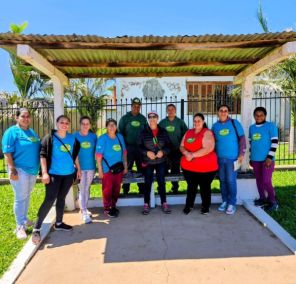 Catadores da Unicca realizam ações de sensibilização e educação ambiental em C