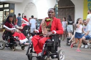 Último desfile de Natal encanta público