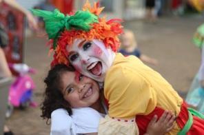 Último desfile de Natal encanta público