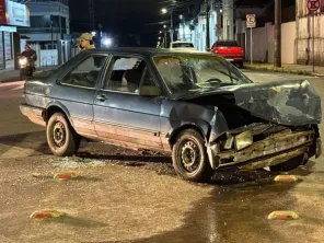 FIM DE SEMANA> Colisão em cruzamento deixa feridos no centro de Cruz Alta
