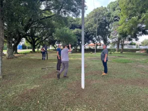 Praça do bairro Conceição recebe limpeza, melhorias e reparos em Cruz Alta