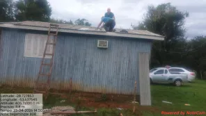 TEMPORAL: 13 residências são destelhadas em Benjamin Nott