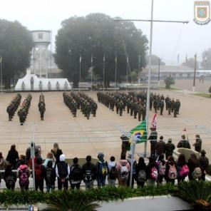 EASA recebe visita dos alunos da Escola Estadual Maria Bandarra