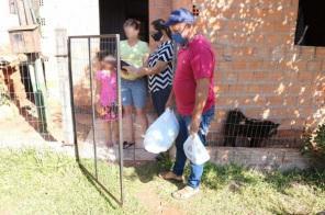 Seguem as entregas de cestas básicas nos bairros de Cruz Alta