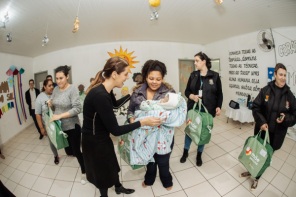 Prefeitura realiza a entrega dos primeiros kits do Programa Mãe Gaúcha